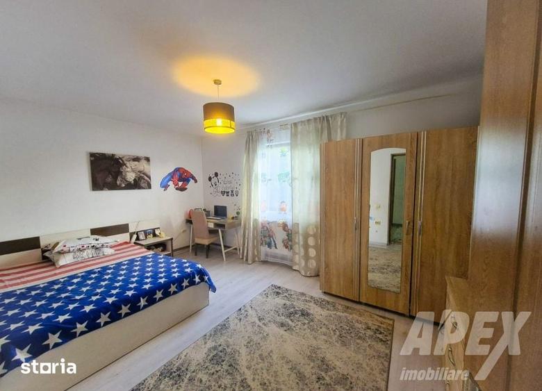 Casă cu 3 camere cu Teren 400 Mp în Central