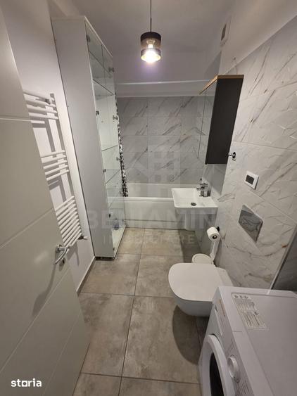 Apartament cu 2 camere semidecomandat în Craiovița Nouă
