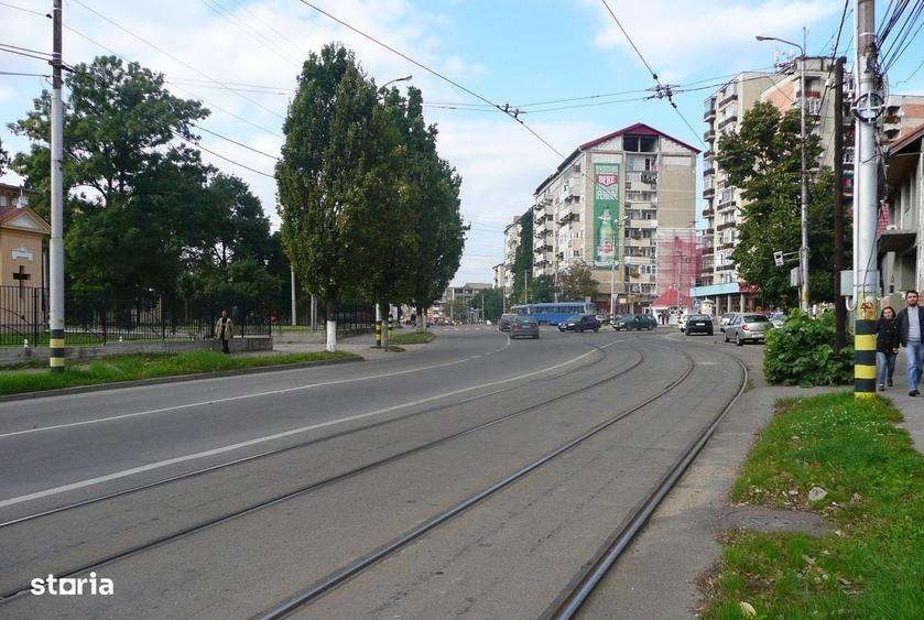 Spațiu comercial, în Dacia