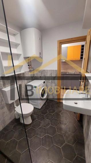 Garsonieră decomandată în Central