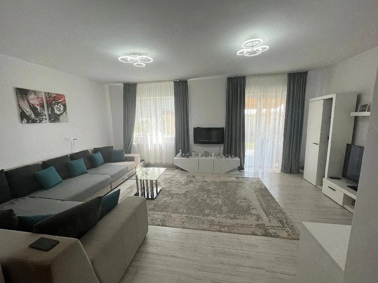 Casă cu Teren 200 Mp în Central