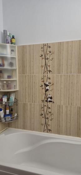 Apartament cu 4 camere semidecomandat în City Park Mall
