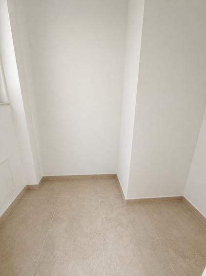 Casă individuală cu 4 camere cu Garaj în Cetate