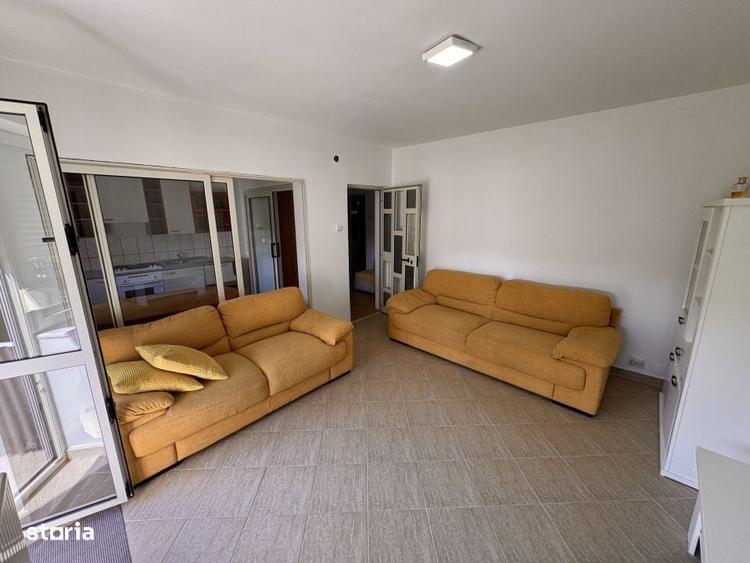 Apartament cu 2 camere decomandat în Calea București