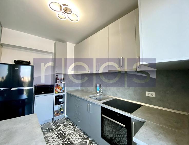 Apartament cu 3 camere semidecomandat, mobilat în Sebastian