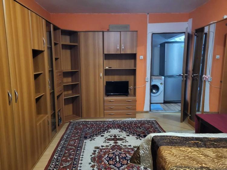 Garsonieră semidecomandată în Nufărul