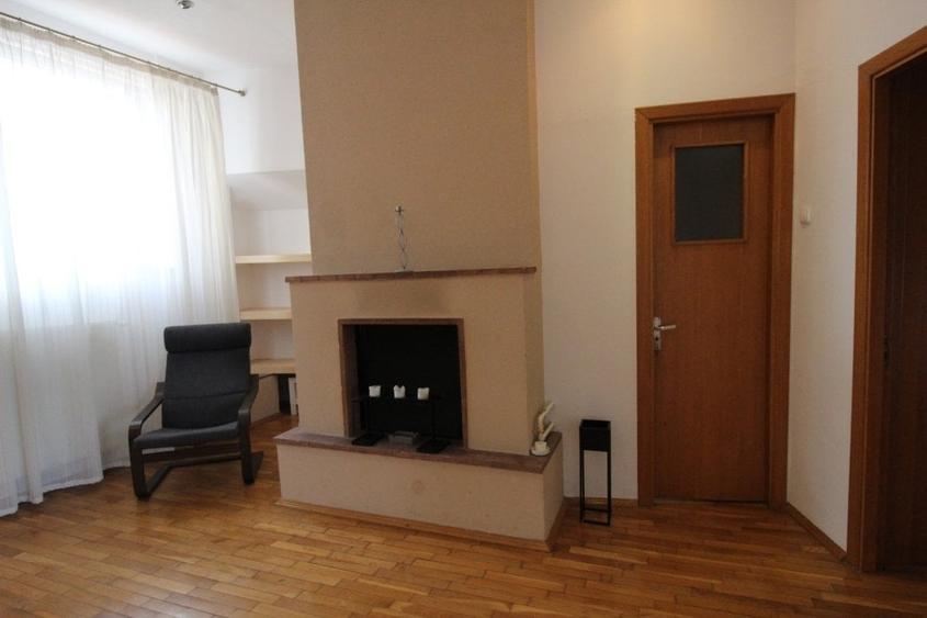 Casă cu 3 camere în Beller