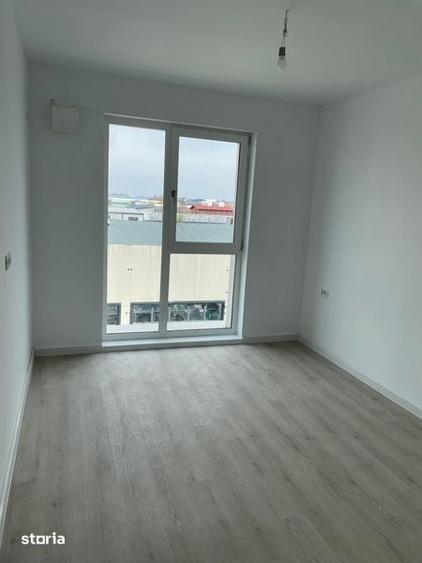 Apartament cu 3 camere decomandat în Alexandriei