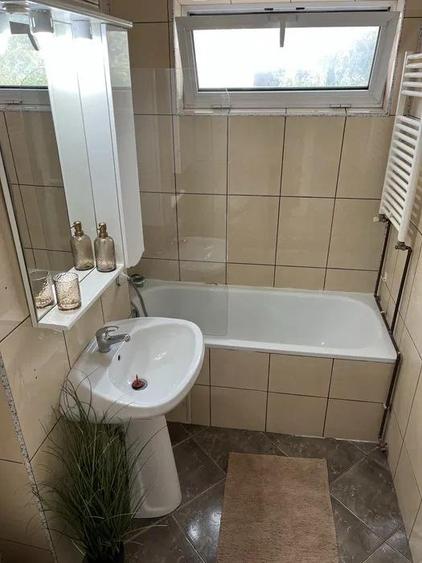 Apartament cu 2 camere semidecomandat, mobilat în Podu Roș