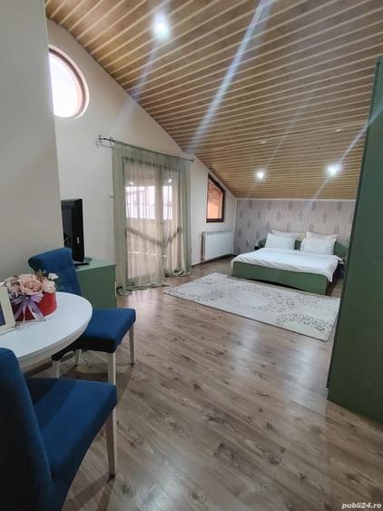 Casă cu 6 camere cu Teren 390 Mp în Central