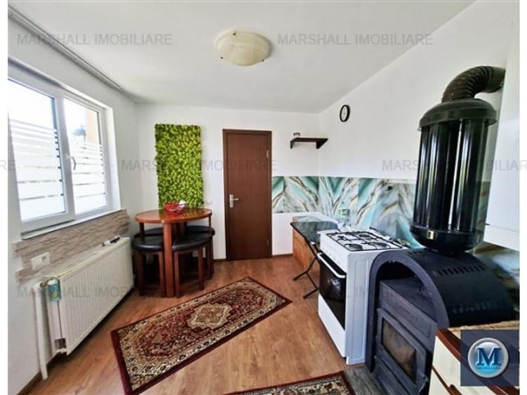 Casă cu 4 camere cu Garaj în Hârsa