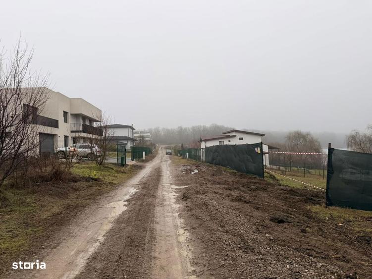 Teren de 1000 mp, în Moara Vlăsiei