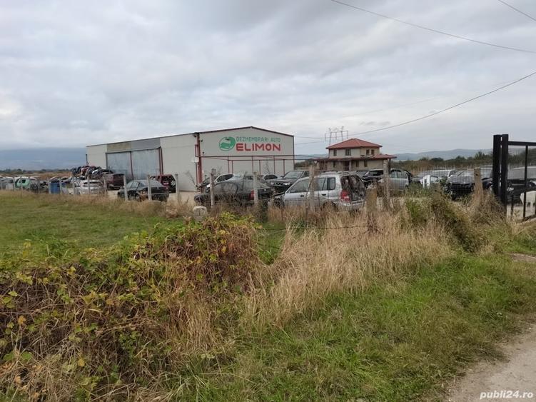 Spațiu comercial, de 360 mp, în Sânpetru