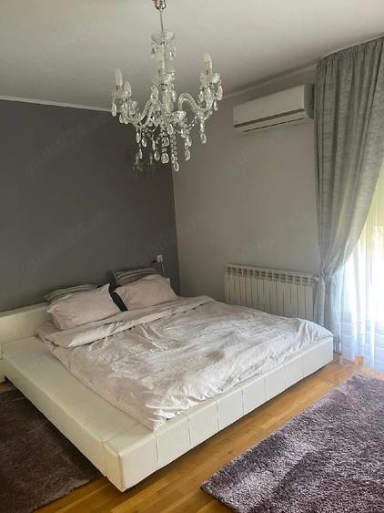 Casă cu 4 camere cu Teren 1750 Mp în Titan
