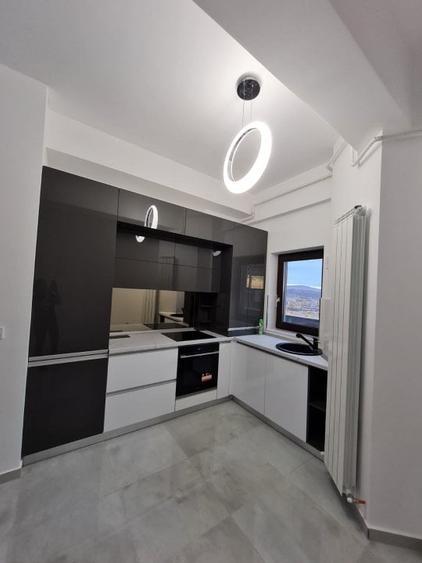 Apartament cu 3 camere semidecomandat în Tudor Vladimirescu