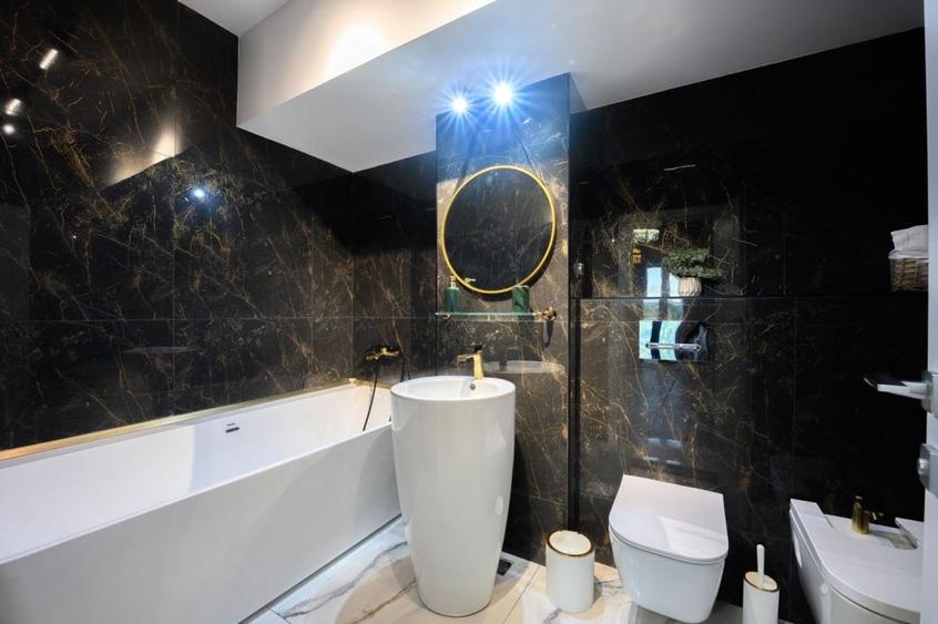 Apartament cu 2 camere decomandat, mobilat în Mamaia