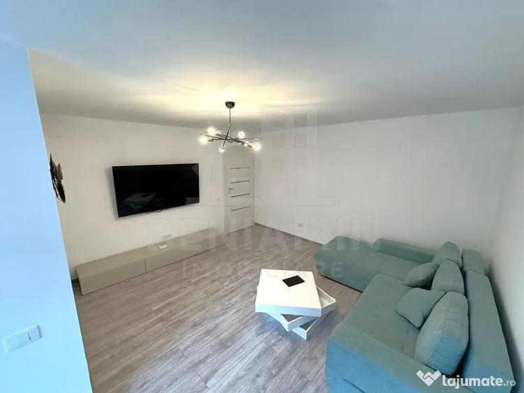 Apartament cu 4 camere decomandat în Ultracentral