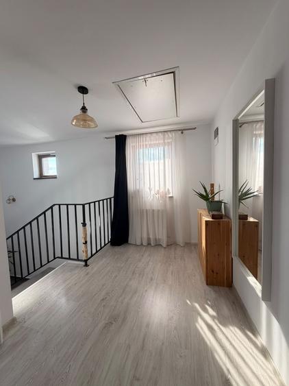 Casă individuală cu 3 camere cu Teren 230 Mp în Odăi