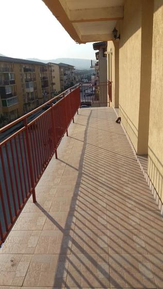 Apartament cu 2 camere decomandat în Florești