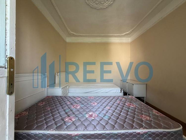 Apartament cu 2 camere nedecomandat, mobilat în Republicii