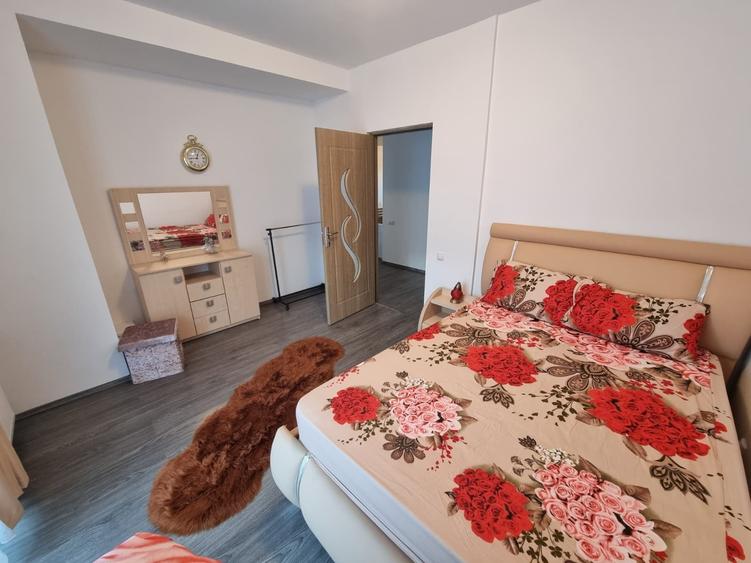 Apartament cu 2 camere semidecomandat în Florești