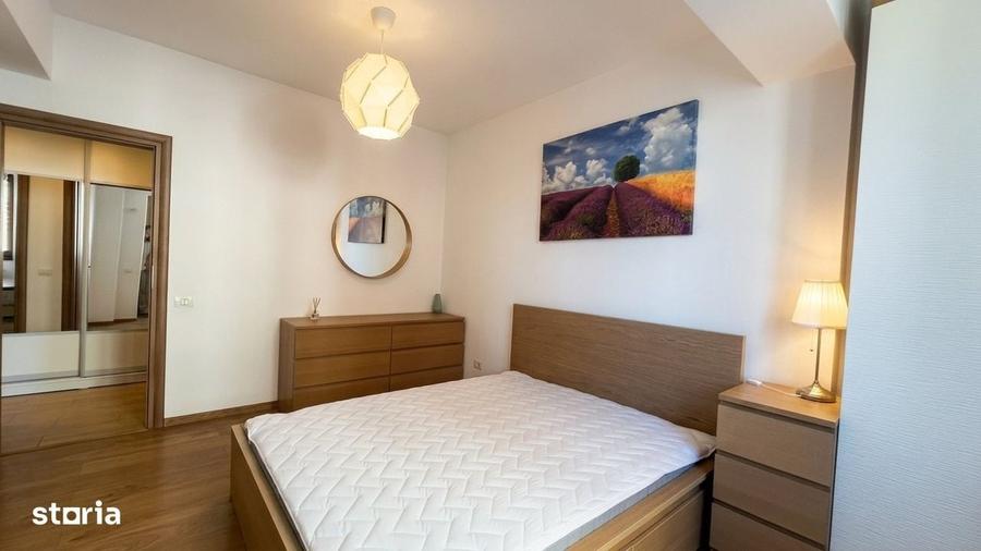 Apartament cu 3 camere decomandat în Jiului