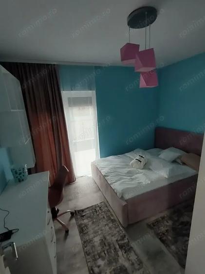 Apartament cu 3 camere decomandat în Pantelimon