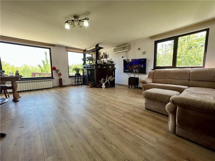 Casă cu 3 camere cu Teren 1200 Mp în Bârnova