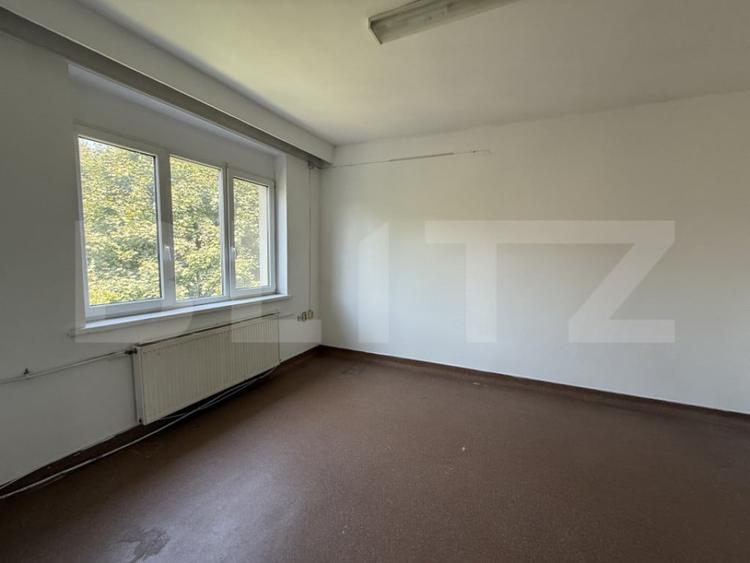 Casă cu 5 camere cu Teren 539 Mp în Central