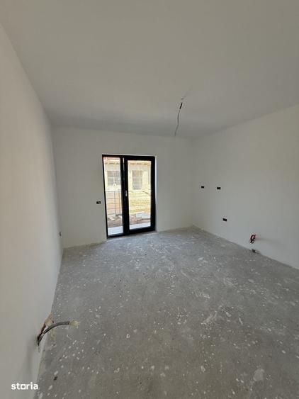 Casă cu 4 camere în Cumpăna