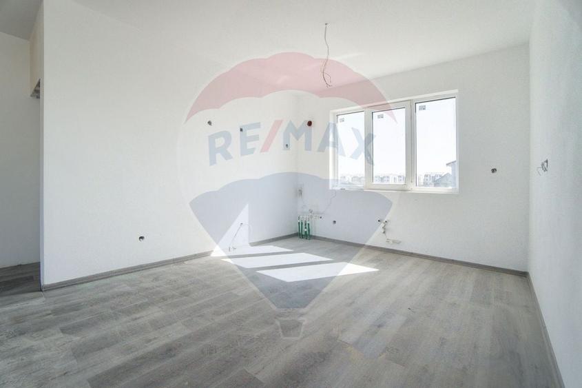 Casă individuală cu 5 camere cu Teren 800 Mp în Hărman