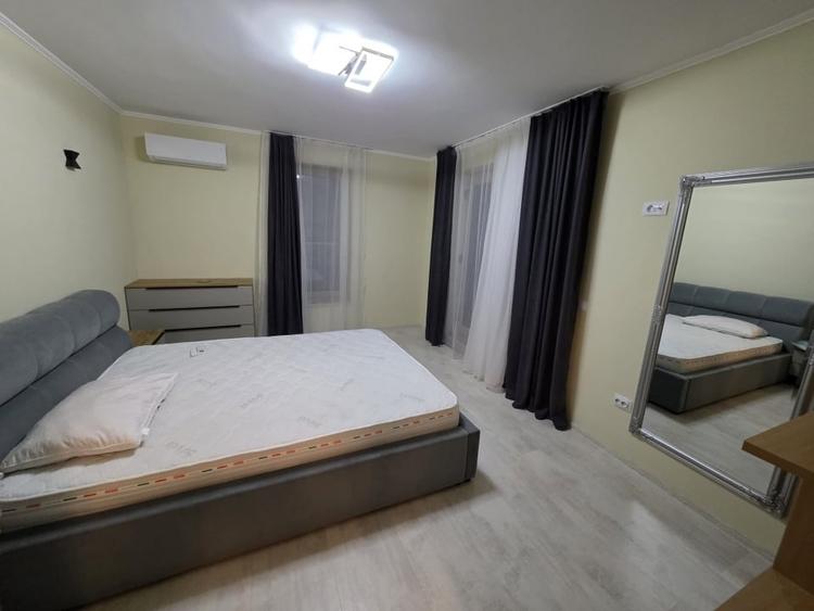 Duplex cu 4 camere cu Canalizare în Bucium