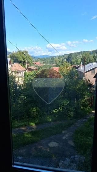 Casă individuală cu 4 camere cu Teren 6676 Mp în Provița de Sus