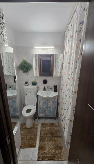 Apartament cu 2 camere decomandat în Drumul Taberei
