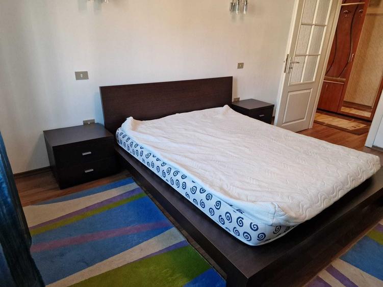 Apartament cu 2 camere decomandat în Petros