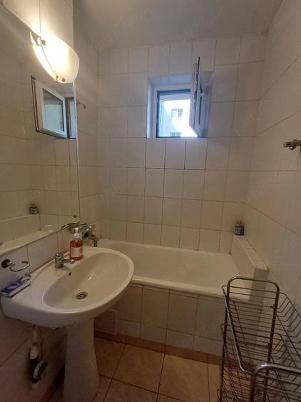 Apartament cu 3 camere decomandat în Pantelimon