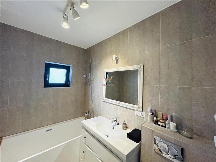 Apartament cu 3 camere decomandat în Șelimbăr
