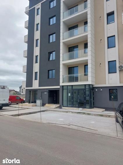 Spațiu comercial, de 33 mp, în Central