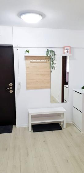 Apartament cu 2 camere semidecomandat, mobilat în Panduri