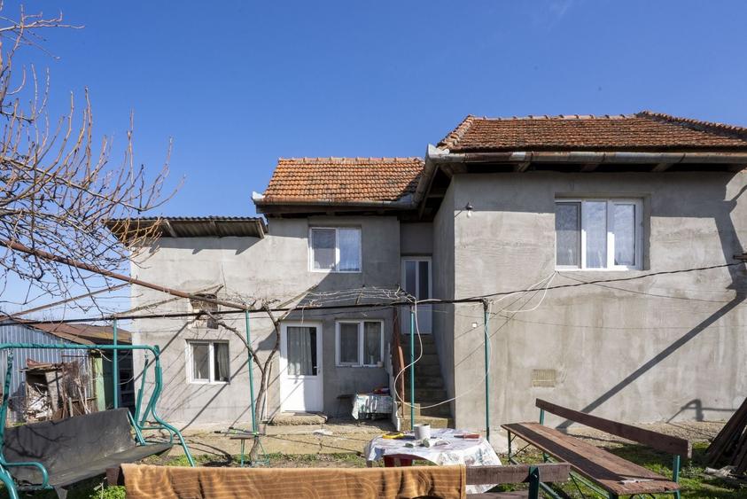 Casă individuală cu 2 camere cu Canalizare în Dealuri Oradea