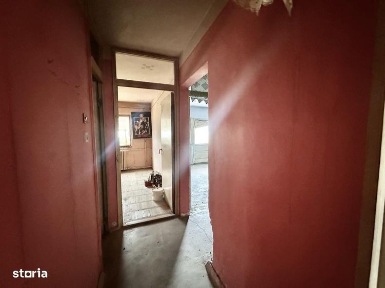 Apartament cu 3 camere decomandat în Soarelui