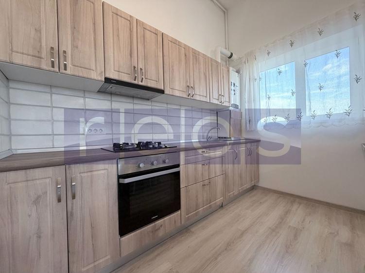 Apartament cu 3 camere decomandat în Străulești