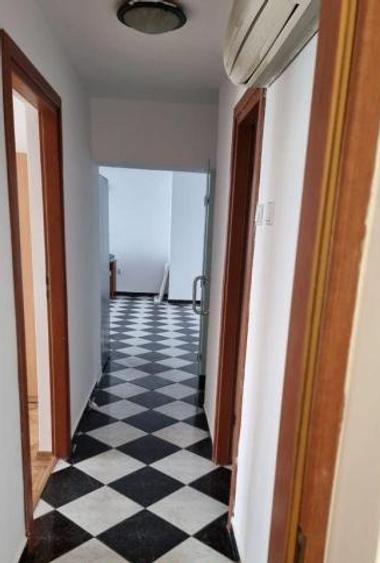 Apartament cu 3 camere decomandat, mobilat în Unirii