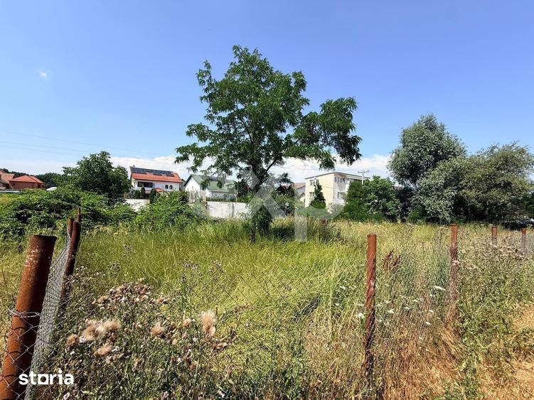 Teren de 820 mp, în Trivale