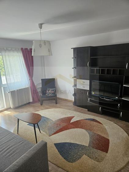 Apartament cu 2 camere decomandat, mobilat în Panduri