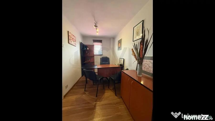 Apartament cu 4 camere semidecomandat în Cișmigiu