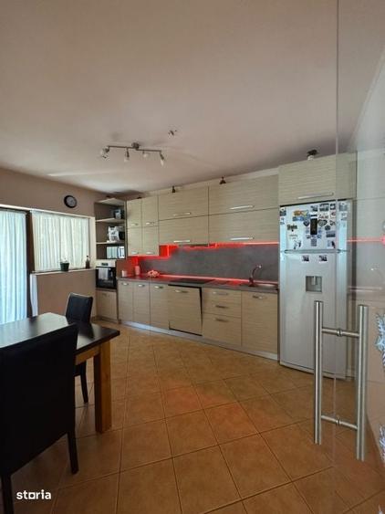 Casă cu 4 camere în Bună Ziua