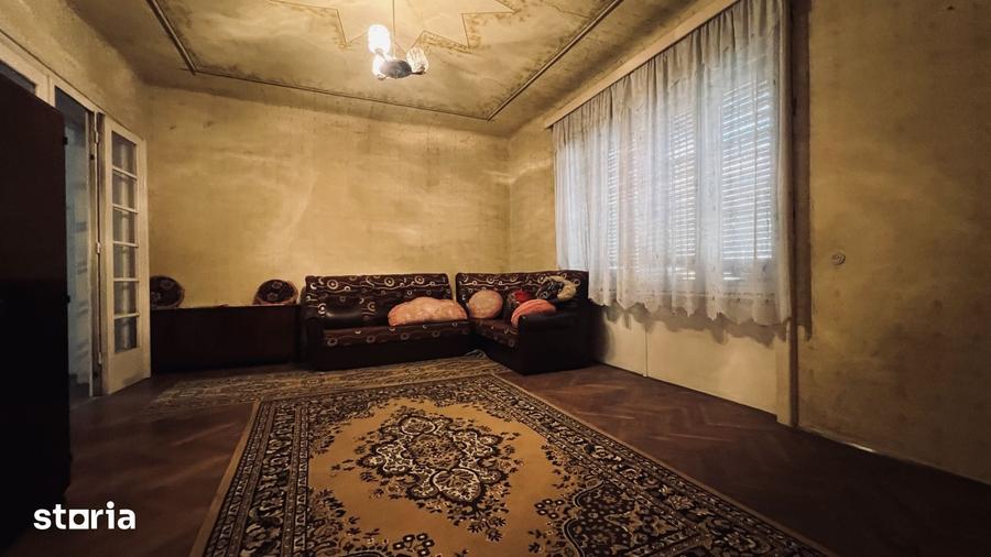 Casă cu 6 camere cu Teren 210 Mp în Iosefin