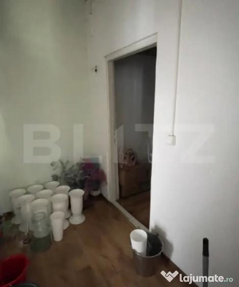 Spațiu comercial, de 45 mp, în Central