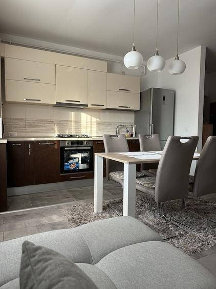 Apartament cu 2 camere semidecomandat în Dumbrăvița